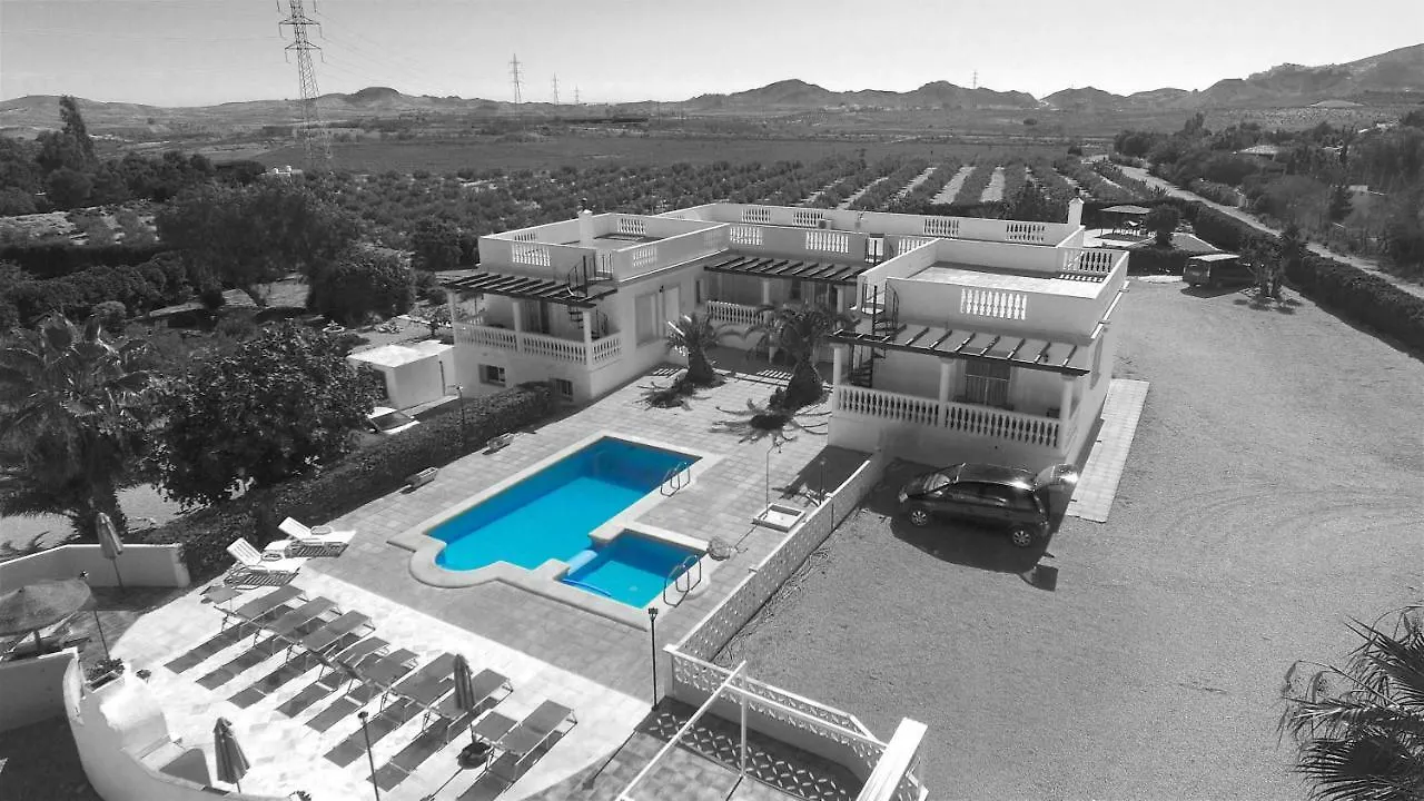 מלון טורה Casa Benedict